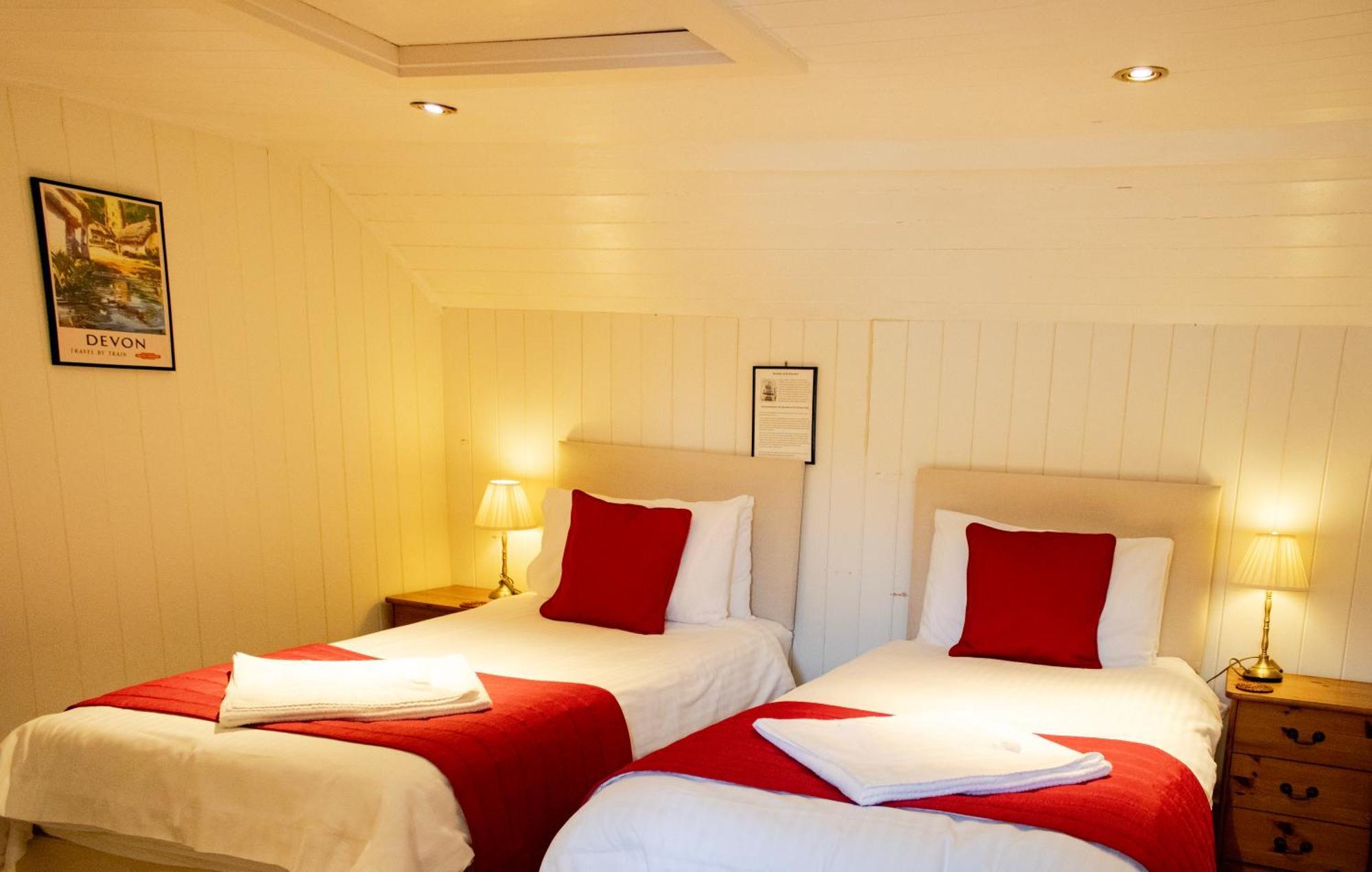 St Vincent Guest House Lynton Buitenkant foto